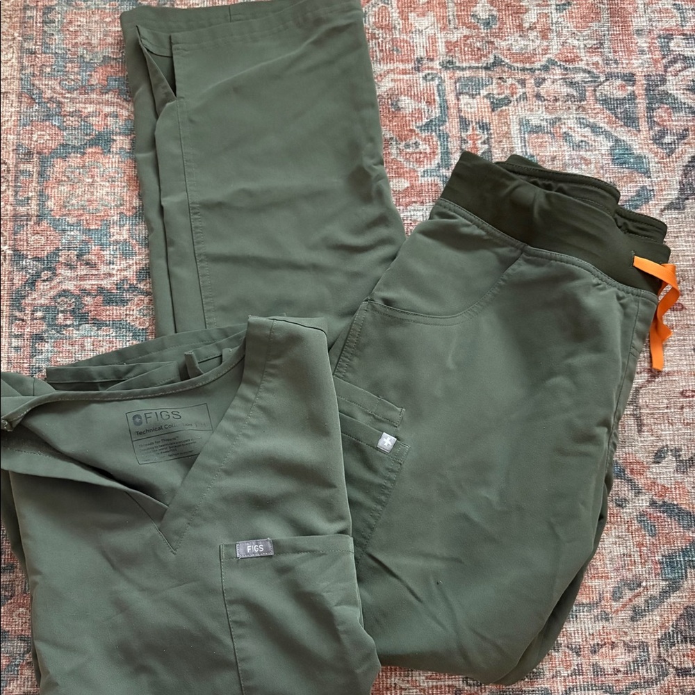 Figs moss scrubs